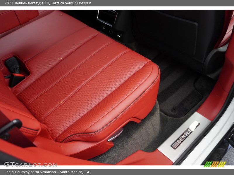 Arctica Solid / Hotspur 2021 Bentley Bentayga V8