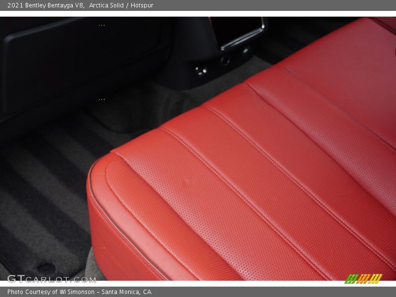 Arctica Solid / Hotspur 2021 Bentley Bentayga V8