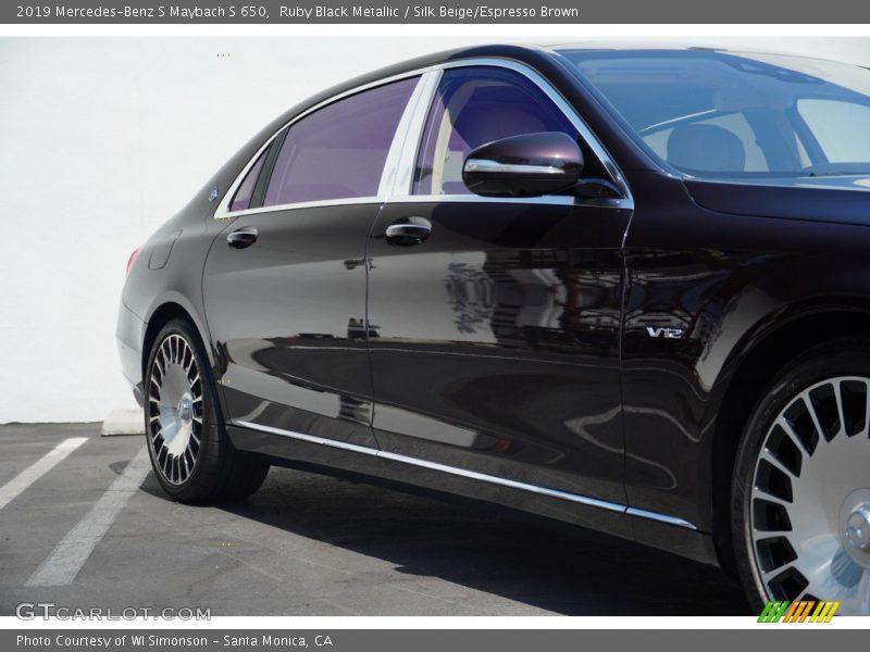 Ruby Black Metallic / Silk Beige/Espresso Brown 2019 Mercedes-Benz S Maybach S 650