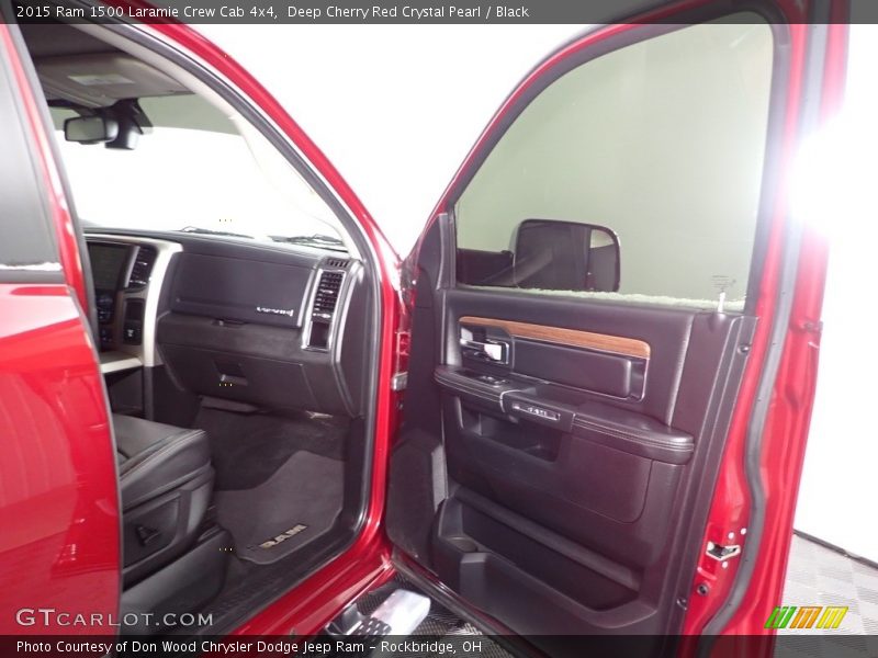 Deep Cherry Red Crystal Pearl / Black 2015 Ram 1500 Laramie Crew Cab 4x4