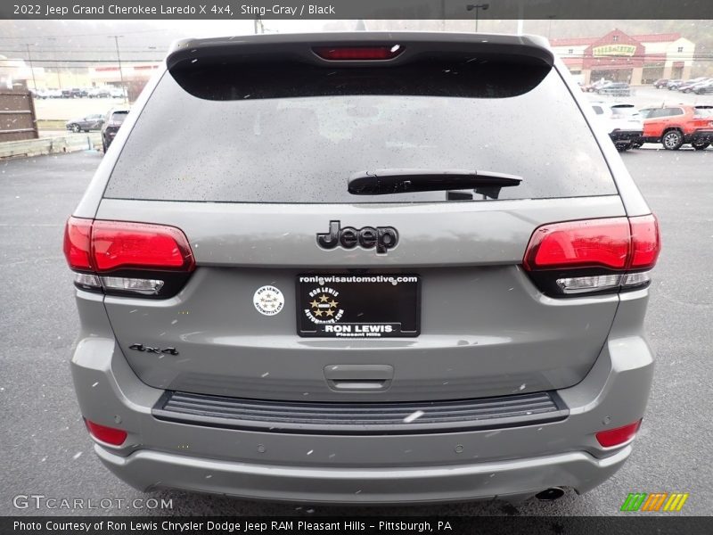 Sting-Gray / Black 2022 Jeep Grand Cherokee Laredo X 4x4
