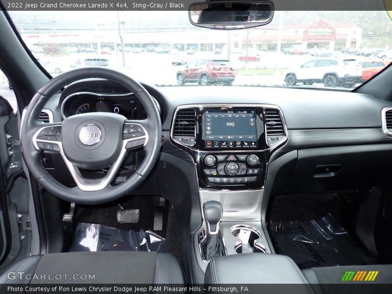 Front Seat of 2022 Grand Cherokee Laredo X 4x4