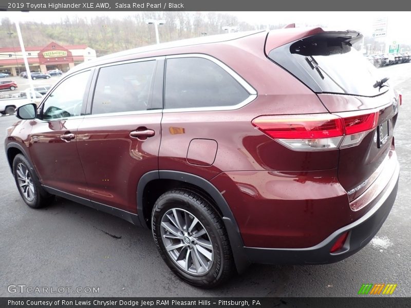 Salsa Red Pearl / Black 2019 Toyota Highlander XLE AWD
