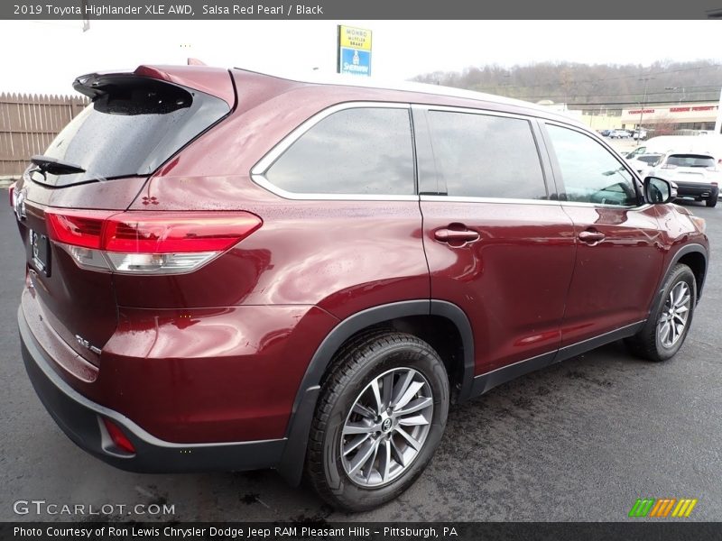 Salsa Red Pearl / Black 2019 Toyota Highlander XLE AWD