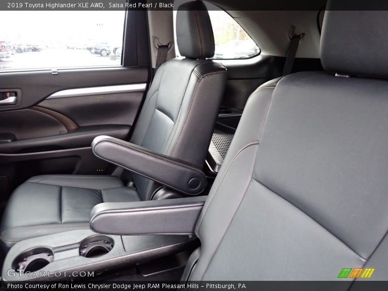 Salsa Red Pearl / Black 2019 Toyota Highlander XLE AWD
