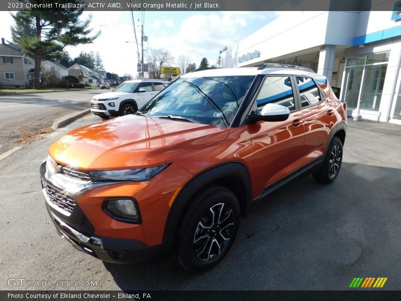 Vivid Orange Metallic / Jet Black 2023 Chevrolet TrailBlazer ACTIV AWD