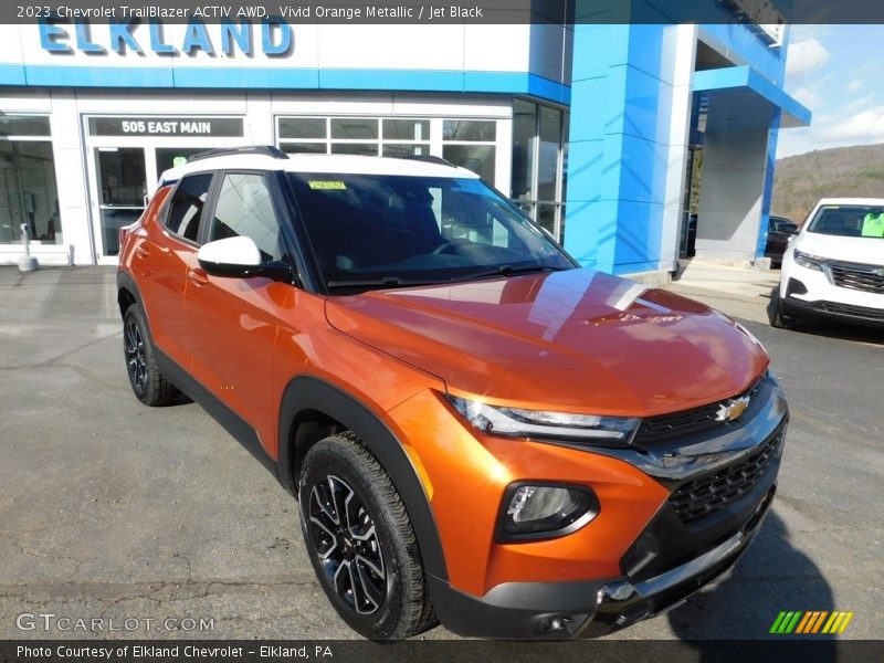 Vivid Orange Metallic / Jet Black 2023 Chevrolet TrailBlazer ACTIV AWD