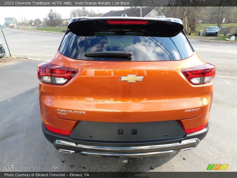 Vivid Orange Metallic / Jet Black 2023 Chevrolet TrailBlazer ACTIV AWD