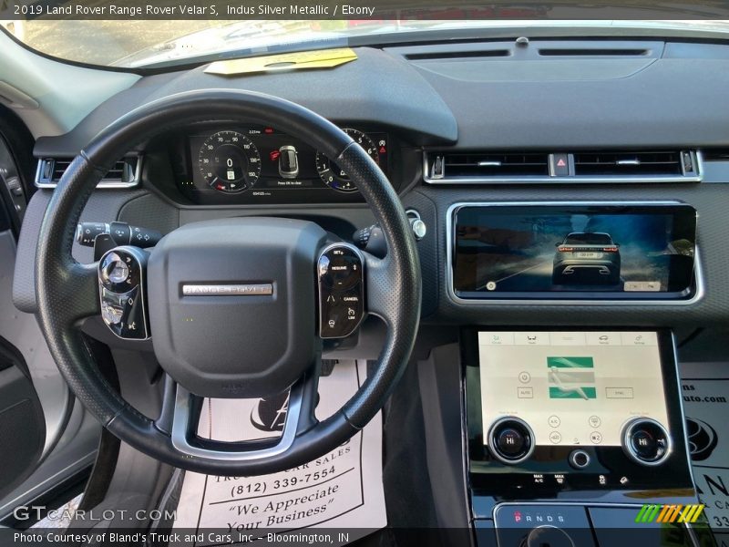 Indus Silver Metallic / Ebony 2019 Land Rover Range Rover Velar S