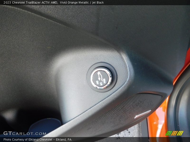 Vivid Orange Metallic / Jet Black 2023 Chevrolet TrailBlazer ACTIV AWD