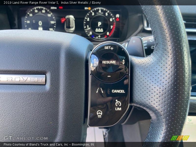 Indus Silver Metallic / Ebony 2019 Land Rover Range Rover Velar S