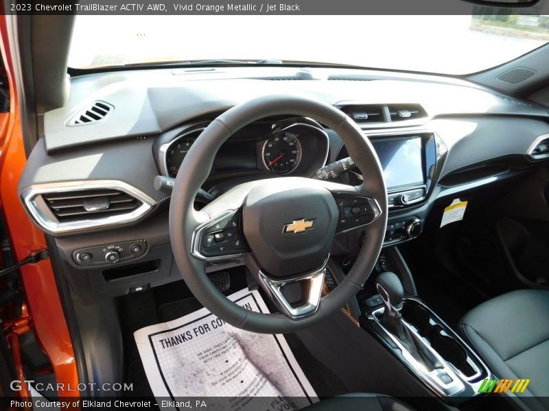 Vivid Orange Metallic / Jet Black 2023 Chevrolet TrailBlazer ACTIV AWD