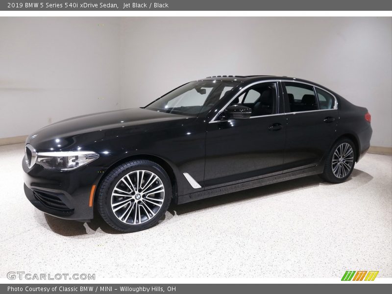 Jet Black / Black 2019 BMW 5 Series 540i xDrive Sedan