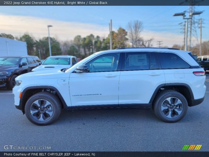 Bright White / Global Black 2022 Jeep Grand Cherokee 4XE Hybrid