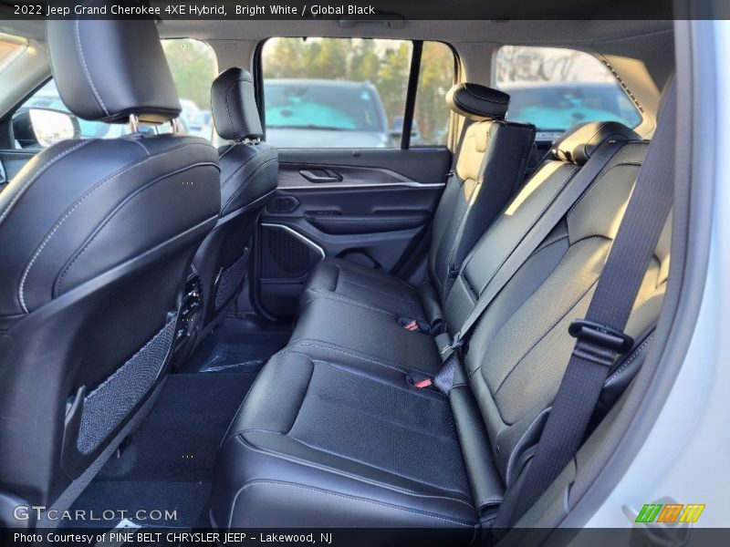Bright White / Global Black 2022 Jeep Grand Cherokee 4XE Hybrid