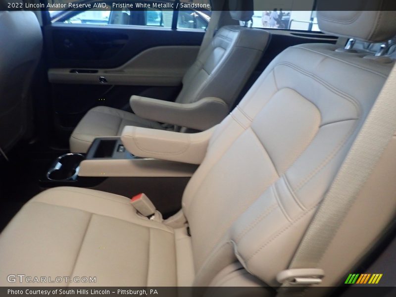 Pristine White Metallic / Sandstone 2022 Lincoln Aviator Reserve AWD