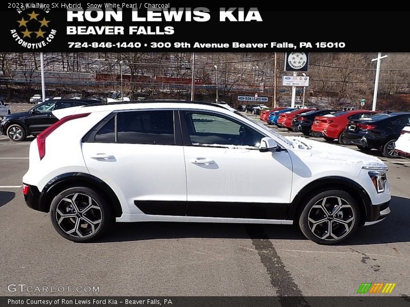 Snow White Pearl / Charcoal 2023 Kia Niro SX Hybrid