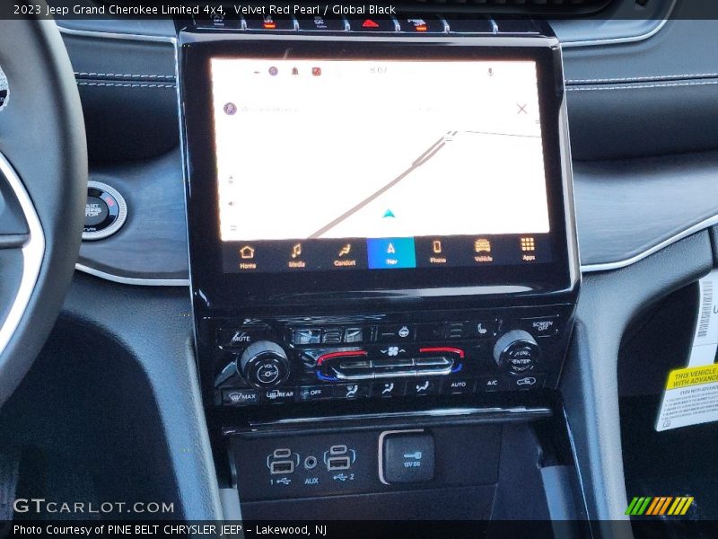 Navigation of 2023 Grand Cherokee Limited 4x4