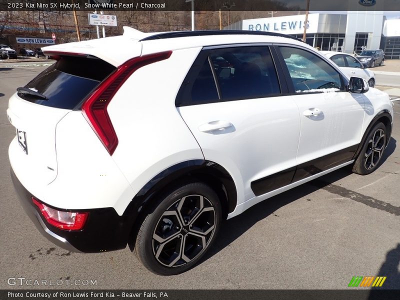 Snow White Pearl / Charcoal 2023 Kia Niro SX Hybrid