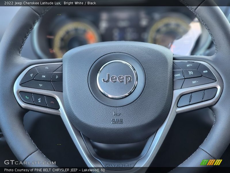 Bright White / Black 2022 Jeep Cherokee Latitude Lux