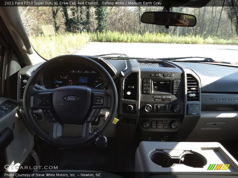 Oxford White / Medium Earth Gray 2021 Ford F350 Super Duty XL Crew Cab 4x4 Chassis