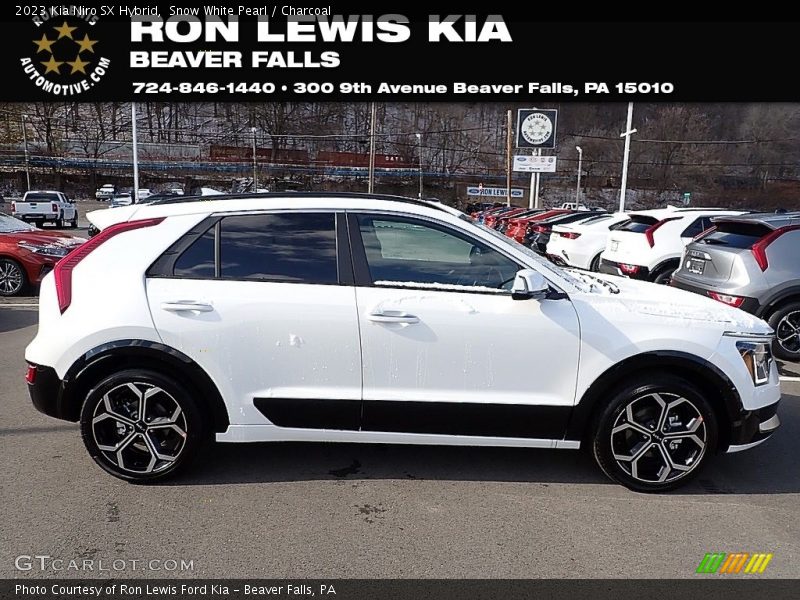 Snow White Pearl / Charcoal 2023 Kia Niro SX Hybrid
