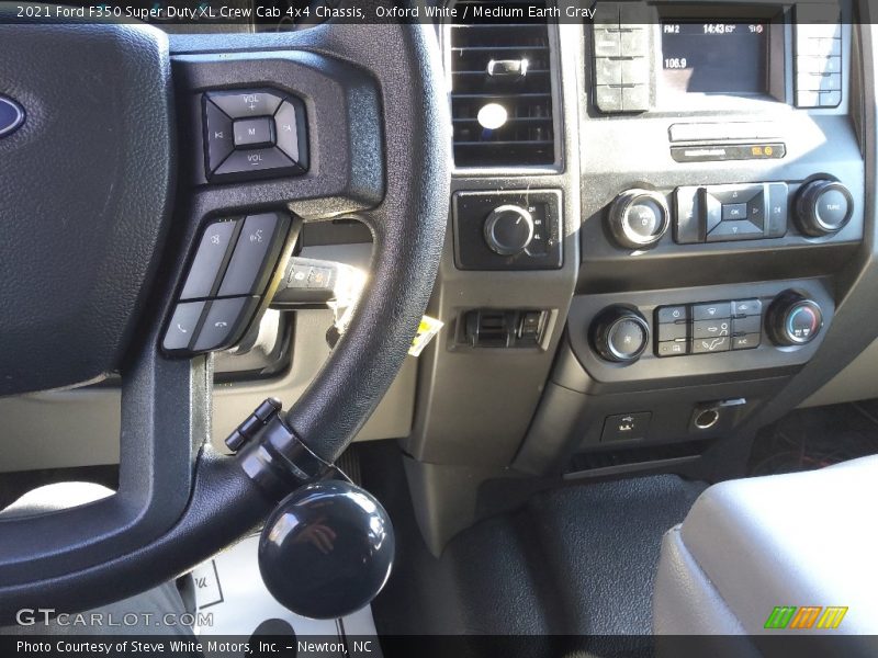 Oxford White / Medium Earth Gray 2021 Ford F350 Super Duty XL Crew Cab 4x4 Chassis
