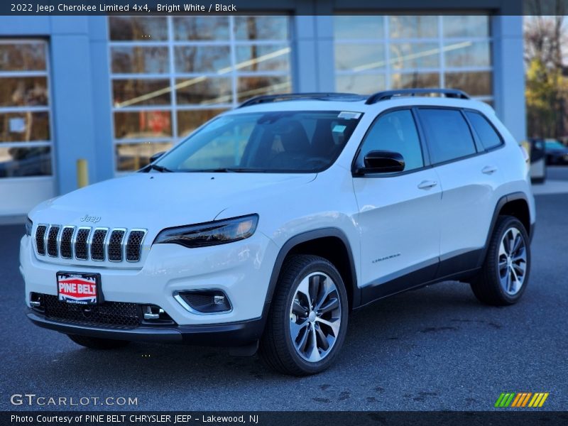Bright White / Black 2022 Jeep Cherokee Limited 4x4