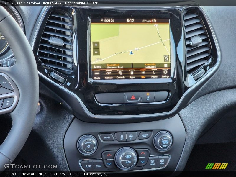 Bright White / Black 2022 Jeep Cherokee Limited 4x4