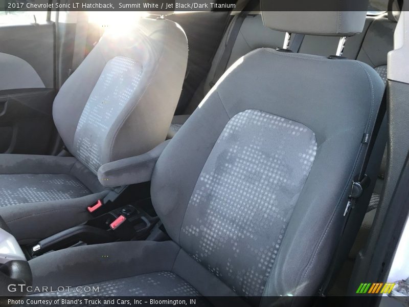 Summit White / Jet Black/Dark Titanium 2017 Chevrolet Sonic LT Hatchback