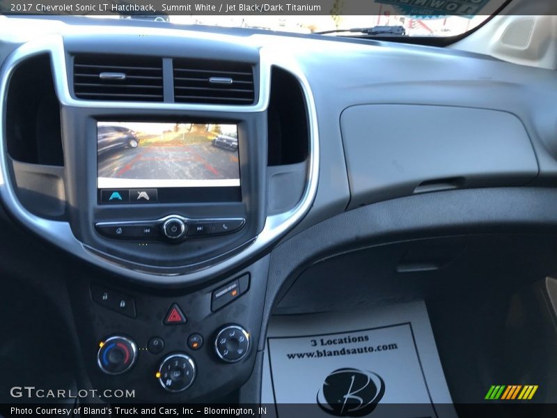 Summit White / Jet Black/Dark Titanium 2017 Chevrolet Sonic LT Hatchback