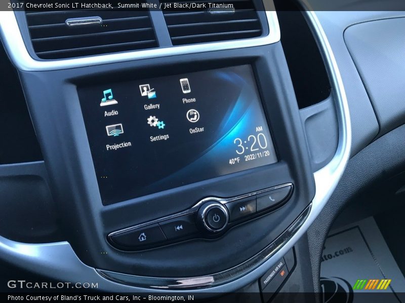 Summit White / Jet Black/Dark Titanium 2017 Chevrolet Sonic LT Hatchback