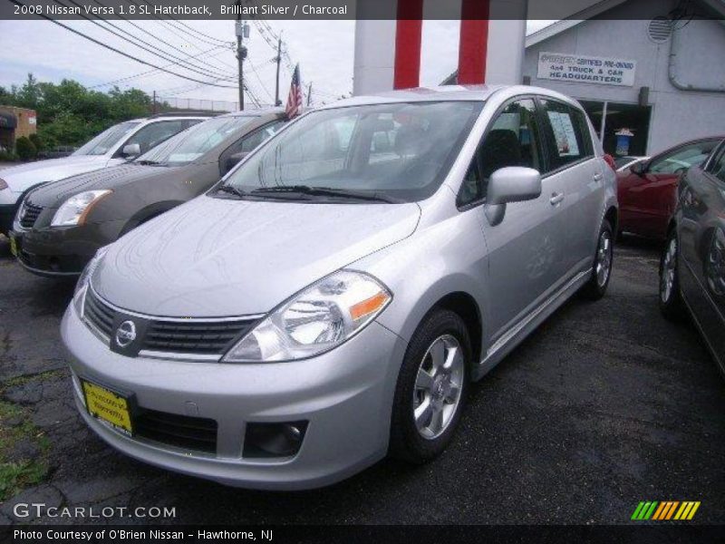 Brilliant Silver / Charcoal 2008 Nissan Versa 1.8 SL Hatchback