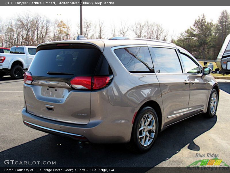 Molten Silver / Black/Deep Mocha 2018 Chrysler Pacifica Limited