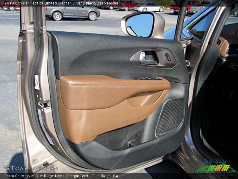 Molten Silver / Black/Deep Mocha 2018 Chrysler Pacifica Limited