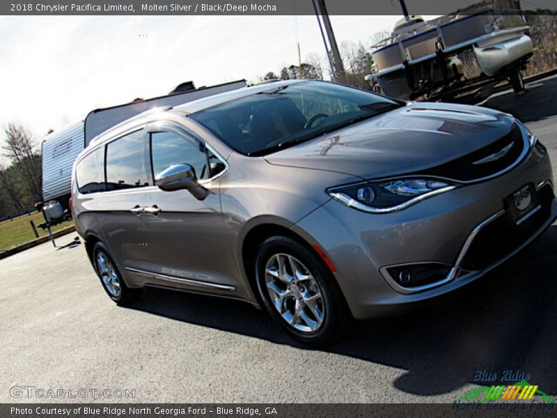 Molten Silver / Black/Deep Mocha 2018 Chrysler Pacifica Limited