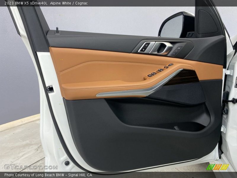 Alpine White / Cognac 2023 BMW X5 sDrive40i