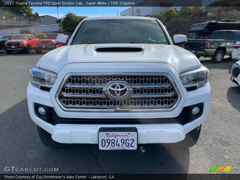 Super White / TRD Graphite 2017 Toyota Tacoma TRD Sport Double Cab