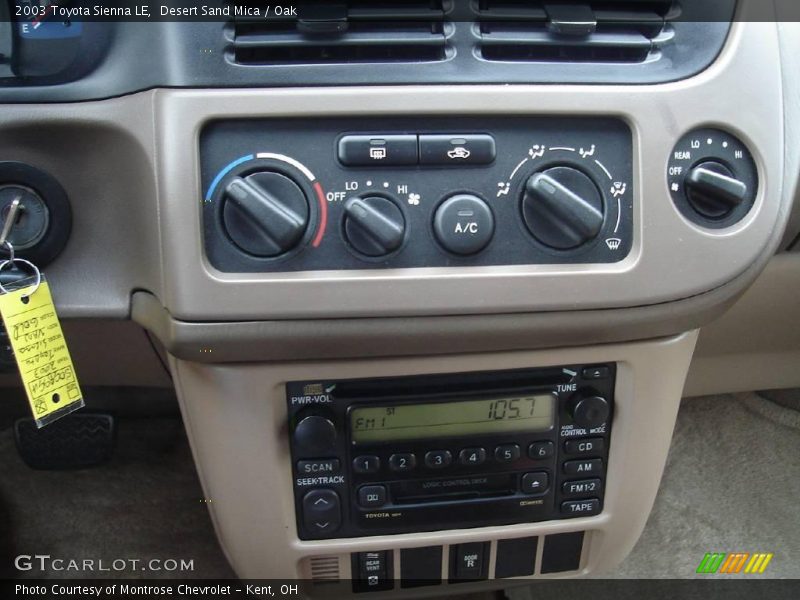 Desert Sand Mica / Oak 2003 Toyota Sienna LE