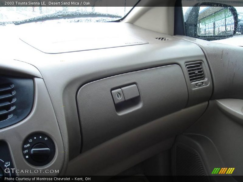 Desert Sand Mica / Oak 2003 Toyota Sienna LE