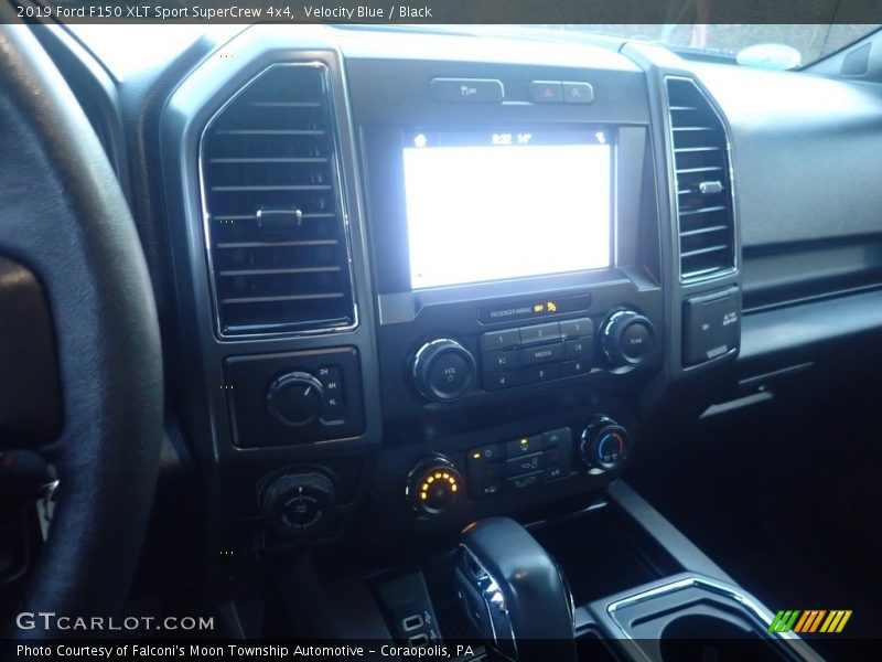Velocity Blue / Black 2019 Ford F150 XLT Sport SuperCrew 4x4