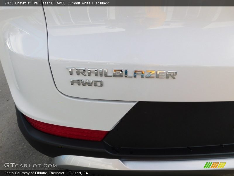 Summit White / Jet Black 2023 Chevrolet TrailBlazer LT AWD