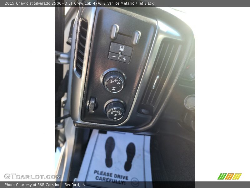 Silver Ice Metallic / Jet Black 2015 Chevrolet Silverado 2500HD LT Crew Cab 4x4