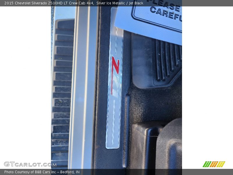 Silver Ice Metallic / Jet Black 2015 Chevrolet Silverado 2500HD LT Crew Cab 4x4