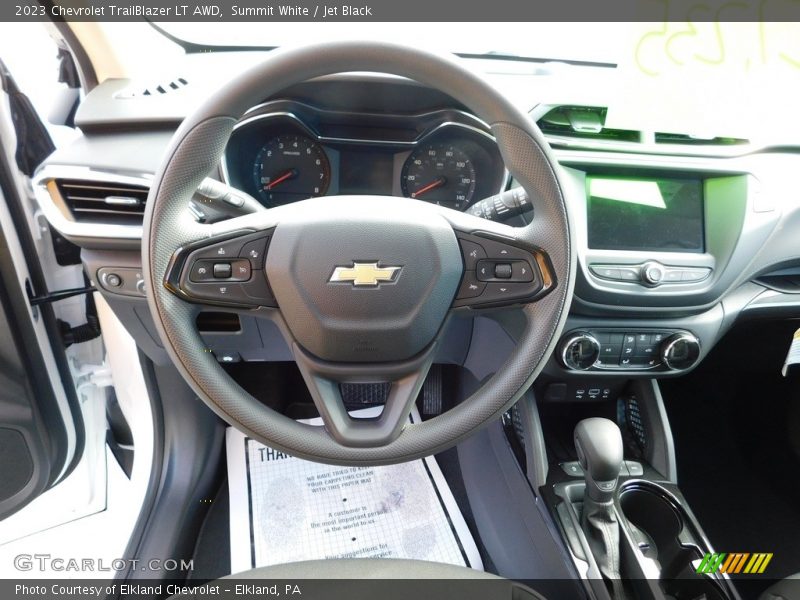 Summit White / Jet Black 2023 Chevrolet TrailBlazer LT AWD