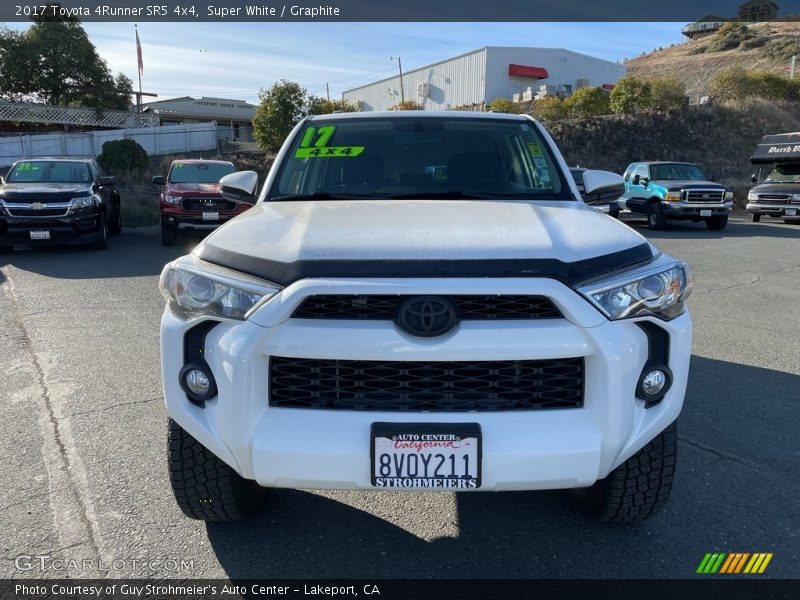 Super White / Graphite 2017 Toyota 4Runner SR5 4x4