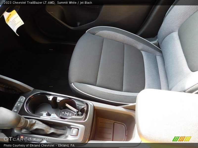 Summit White / Jet Black 2023 Chevrolet TrailBlazer LT AWD