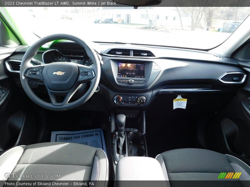 Summit White / Jet Black 2023 Chevrolet TrailBlazer LT AWD