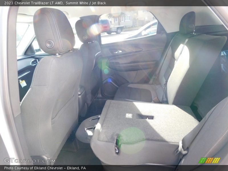 Summit White / Jet Black 2023 Chevrolet TrailBlazer LT AWD