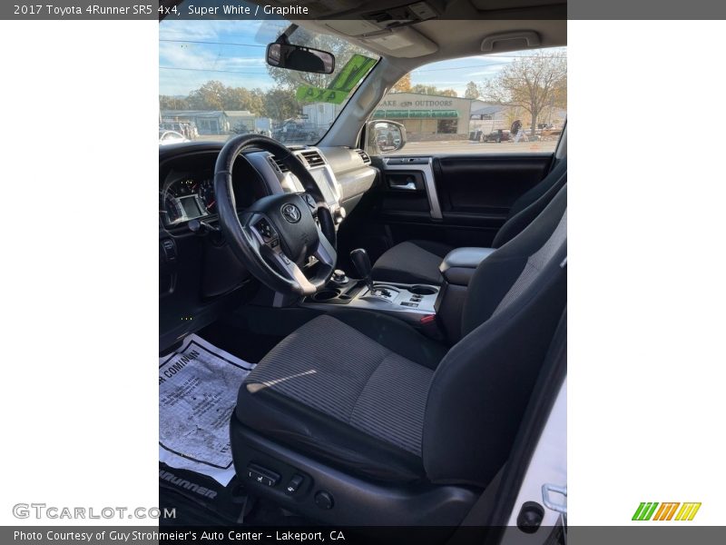 Super White / Graphite 2017 Toyota 4Runner SR5 4x4